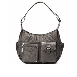 Hobo bag that can turns into a crossbody strap